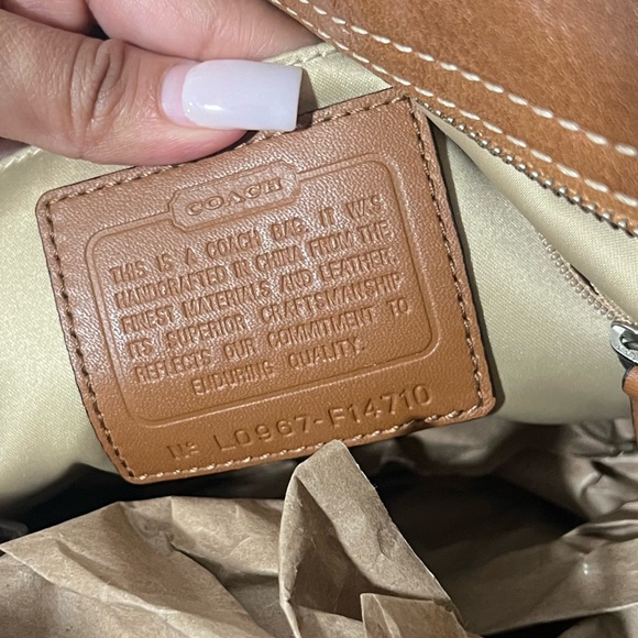 Coach Brown and Tan Signature Shoulder Bag - Picture 3 of 4